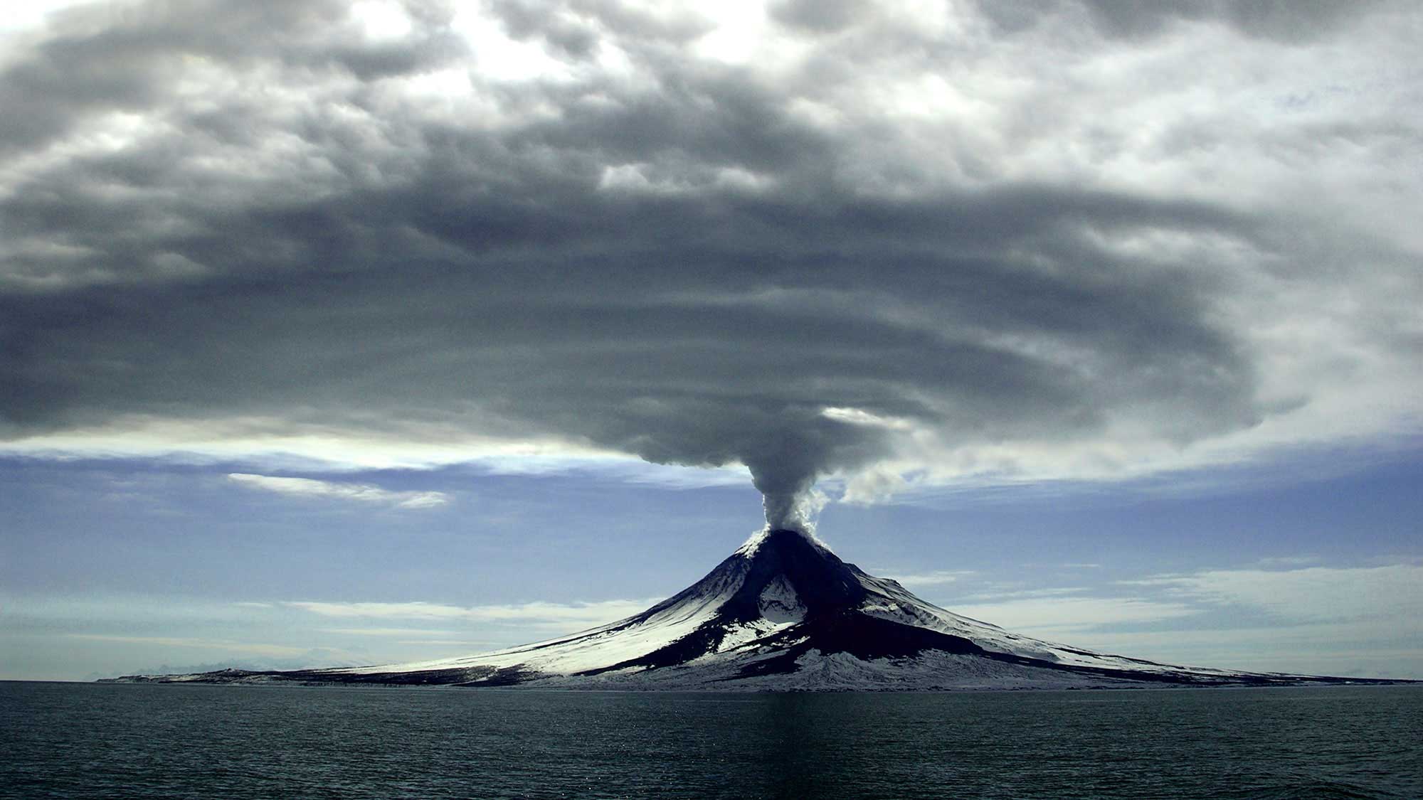 Biggest Volcano Eruption In The World