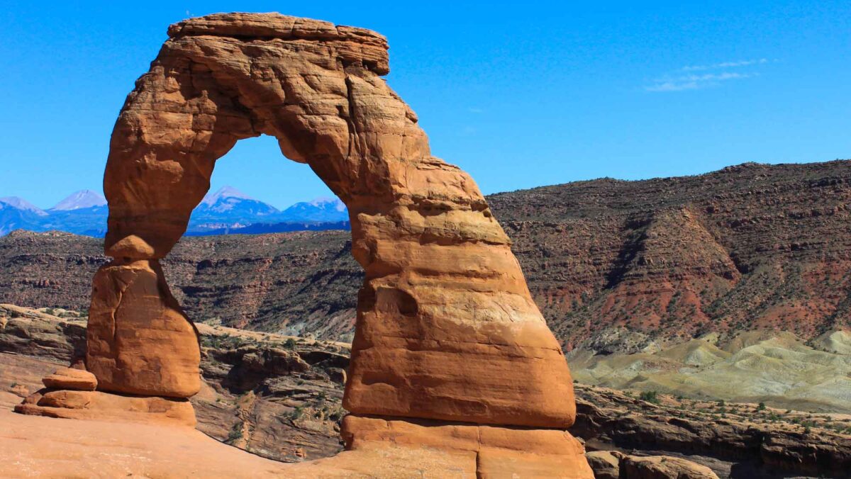 Photograph of Delicate Arch in Utah.
