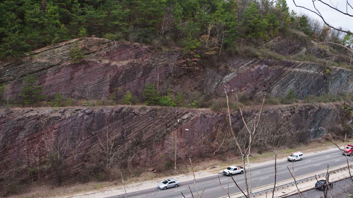 Photograph of the Red Mountain road cut in Alabama.