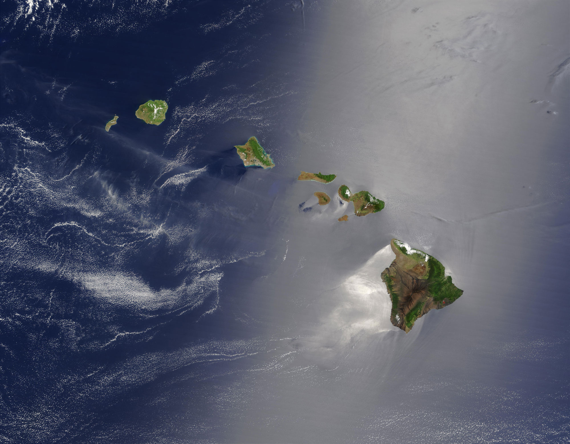 Satellite photo of the Hawaiian Islands.