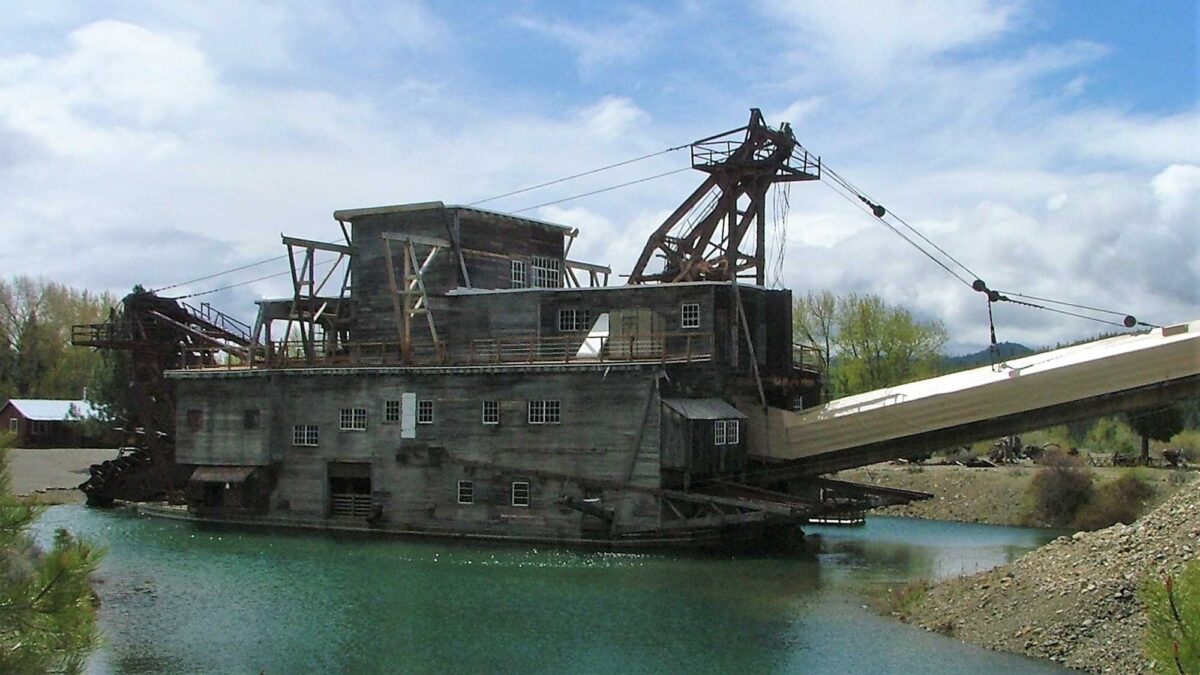 Photograph of a gold dredge at Sumpter Valley Dredge State Heritage Area in Oregon.
